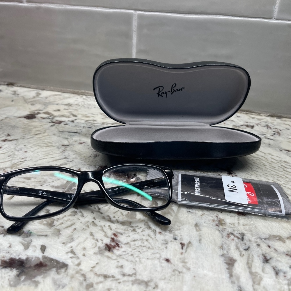 Ray-Ban RB5228 2000 Black‎ Eyeglasses 53-17-140 Square Frames with Case